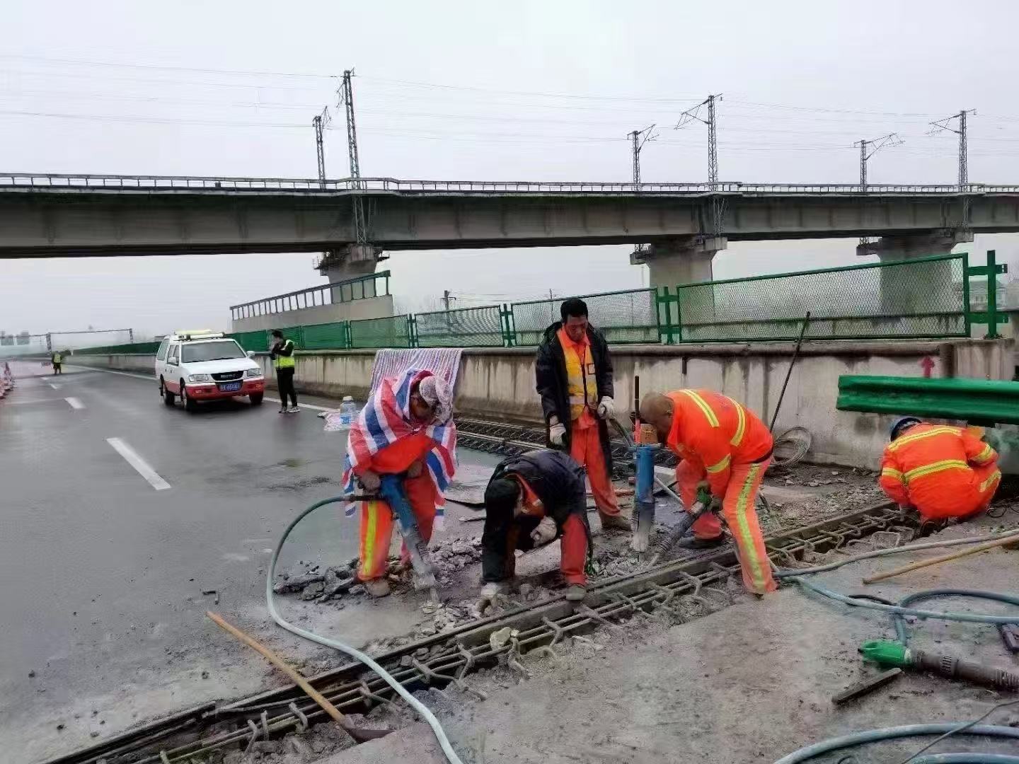 白水桥梁伸缩缝抢修料